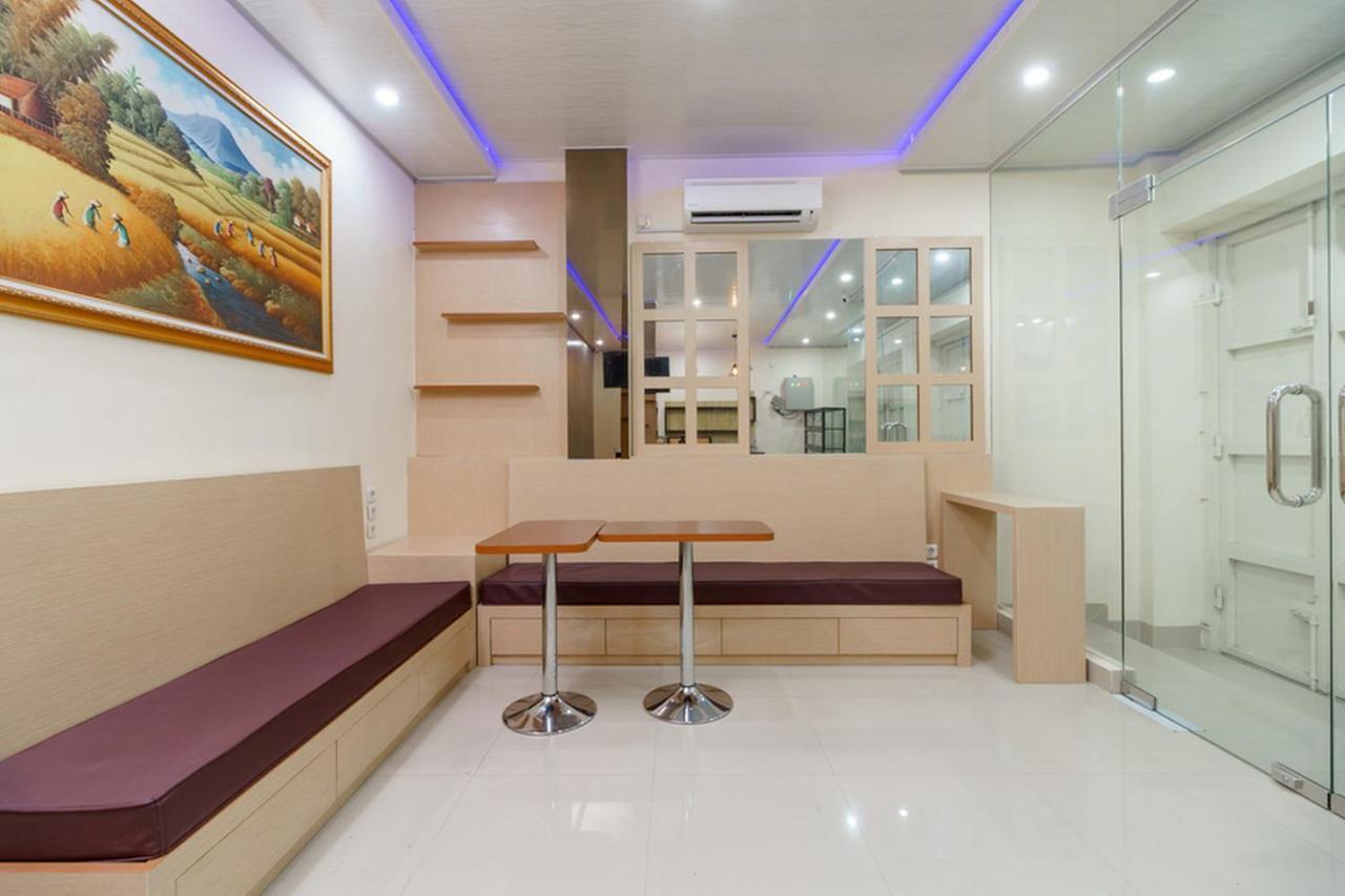 Reddoorz Plus Near Rs Rk Charitas 2 Palembang Exteriér fotografie