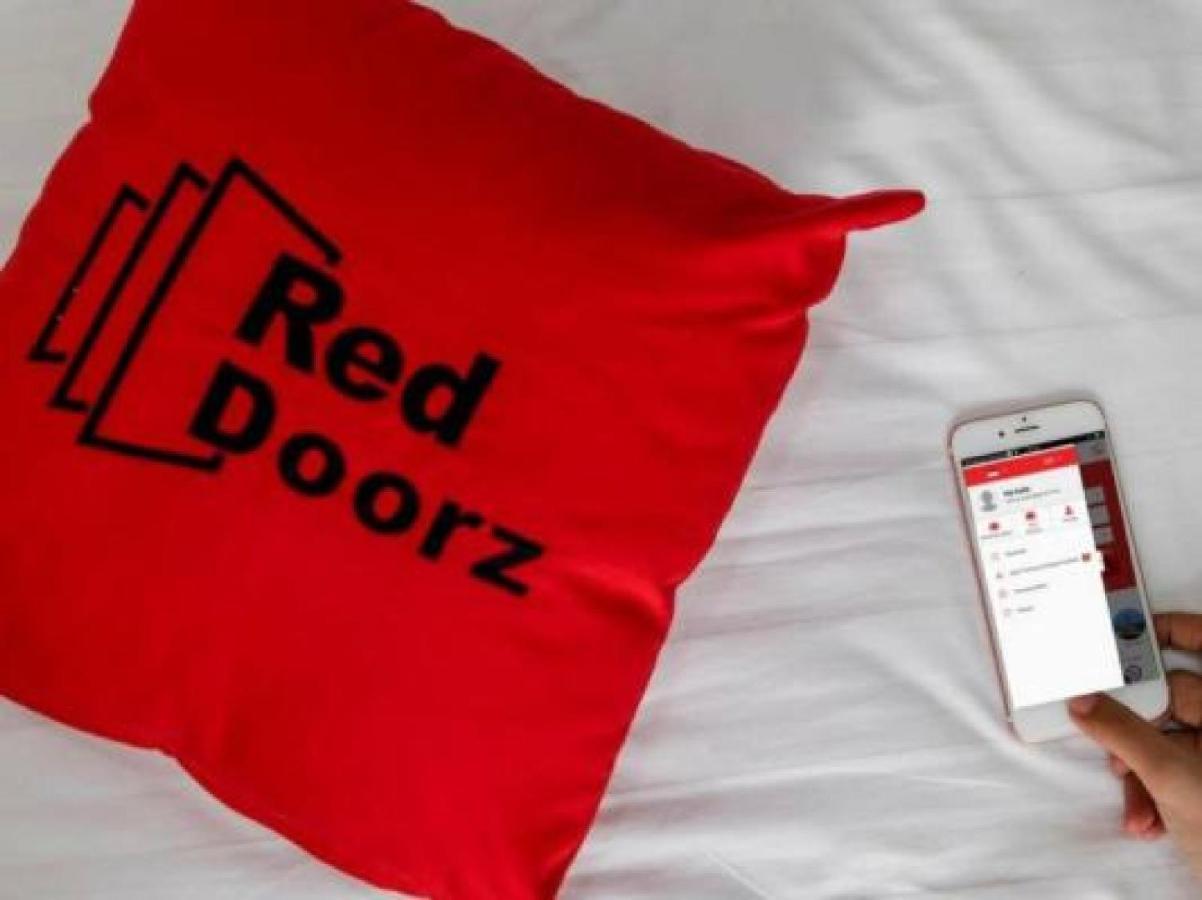 Reddoorz Plus Near Rs Rk Charitas 2 Palembang Exteriér fotografie
